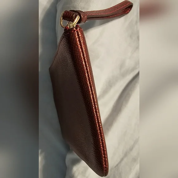Coach Metallic Cherry Leather wristlet New without tags - Picture 11 of 16